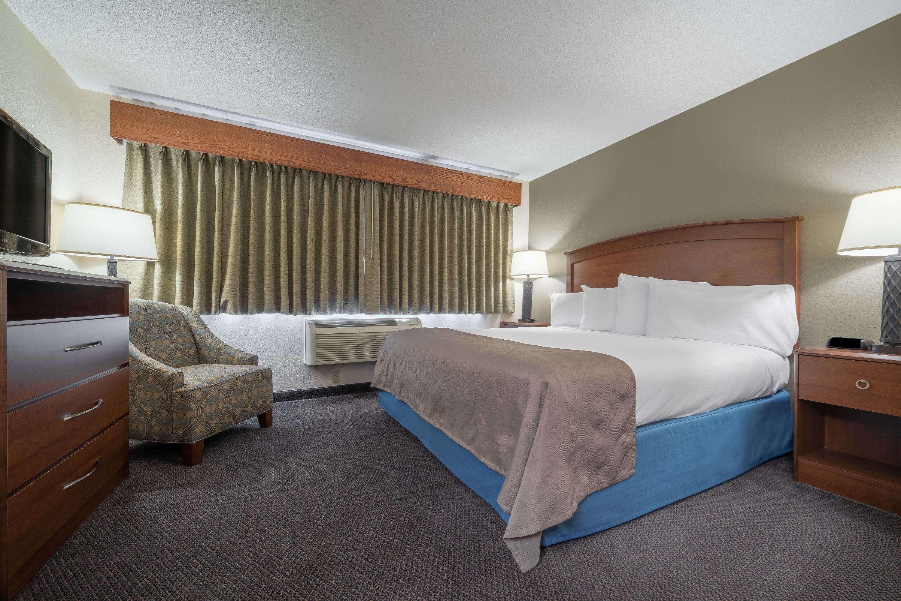 Americinn By Wyndham Hutchinson Экстерьер фото