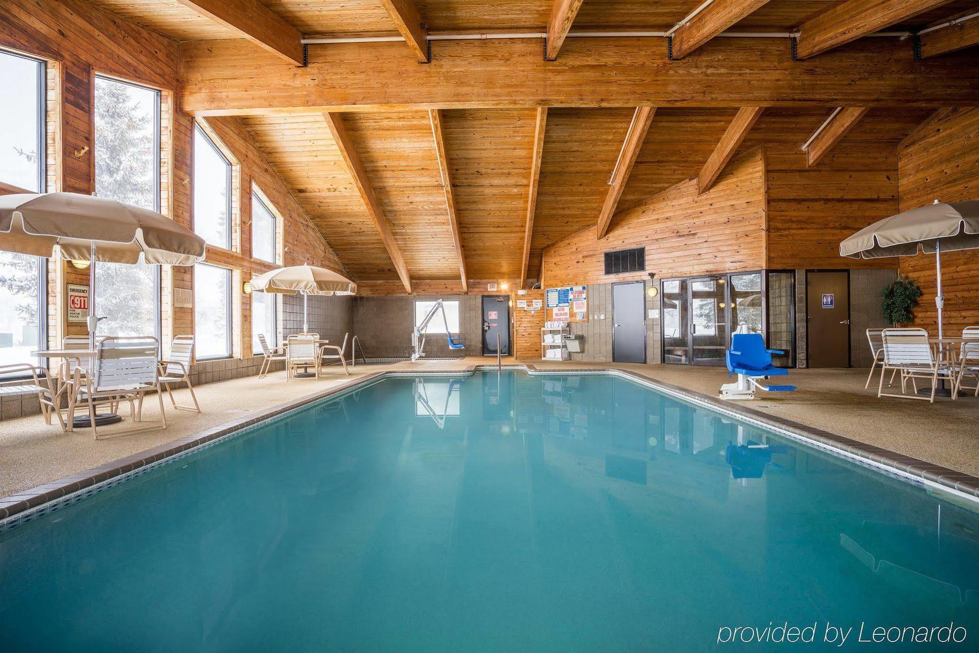 Americinn By Wyndham Hutchinson Экстерьер фото